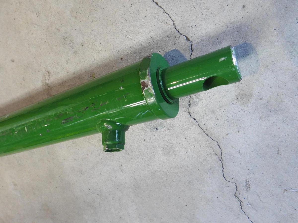 GENUINE John Deere AHC24242 Hydraulic Cylinder 7760 CP690 CP770 CS690 CS770 NEW