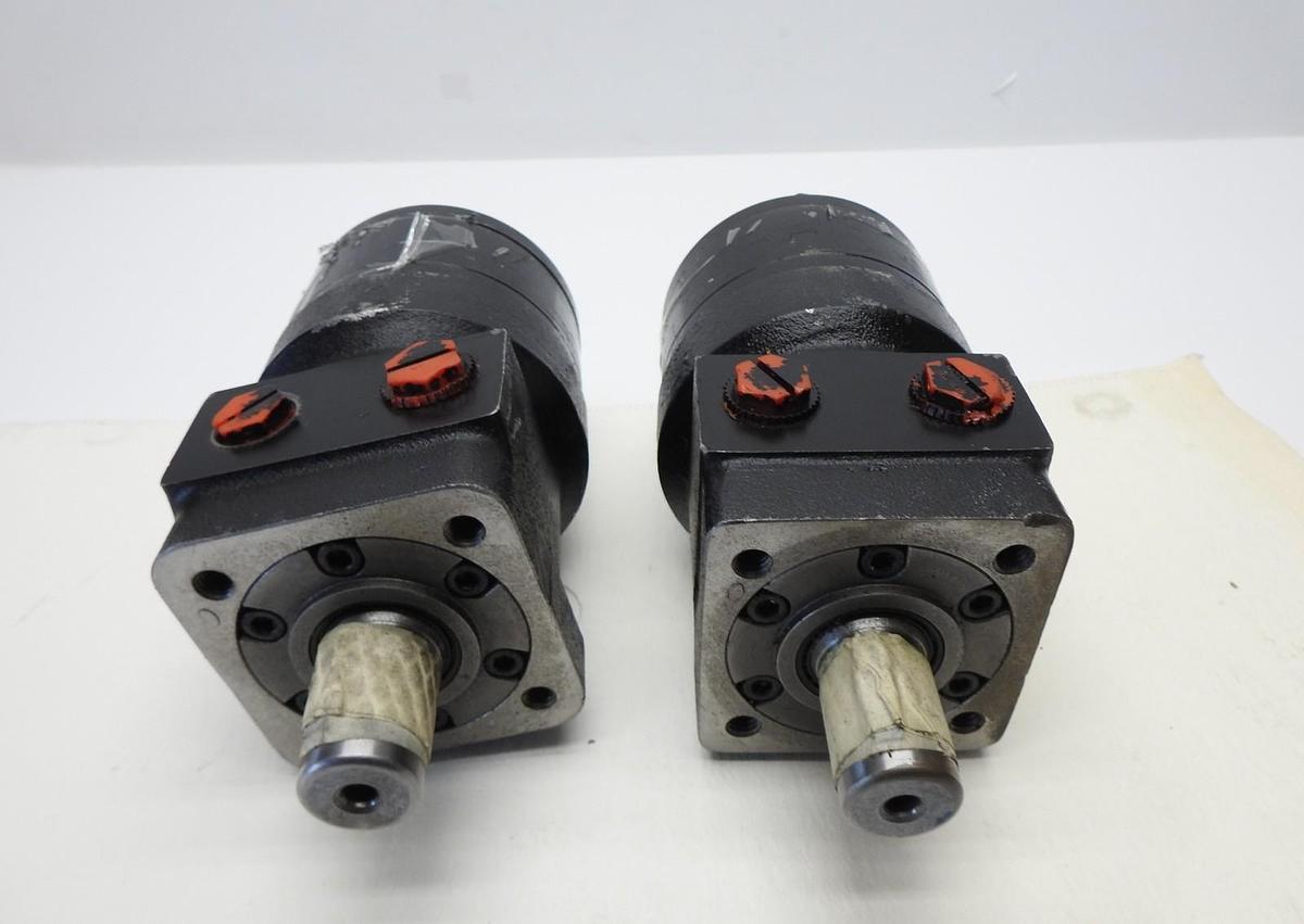 Lot of 2 - Hydraulic Motors (Keyed Shaft, 4 Bolt Mounting) Unknown Part Numbers