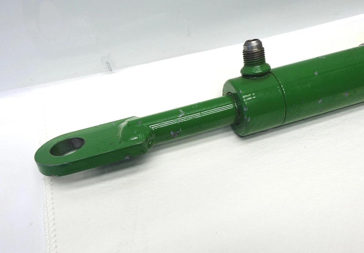 John Deere Z5061000 Hydraulic Cylinder 1.58" OD x .80" Rod x 18.5" Retracted L