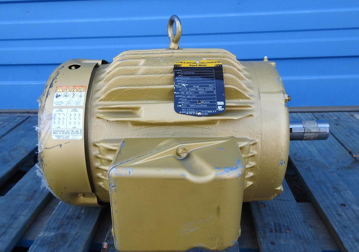 Baldor Reliance 3 HP TEFC Motor, 213T Frame, 230/460V, 3-Phase, SF 1.15