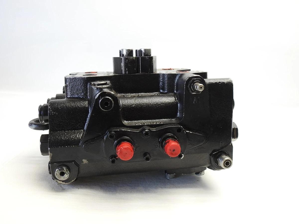 Volvo 11172246 Wheel Loader Control Valve for L90F (Parker M200LS Series) - OEM