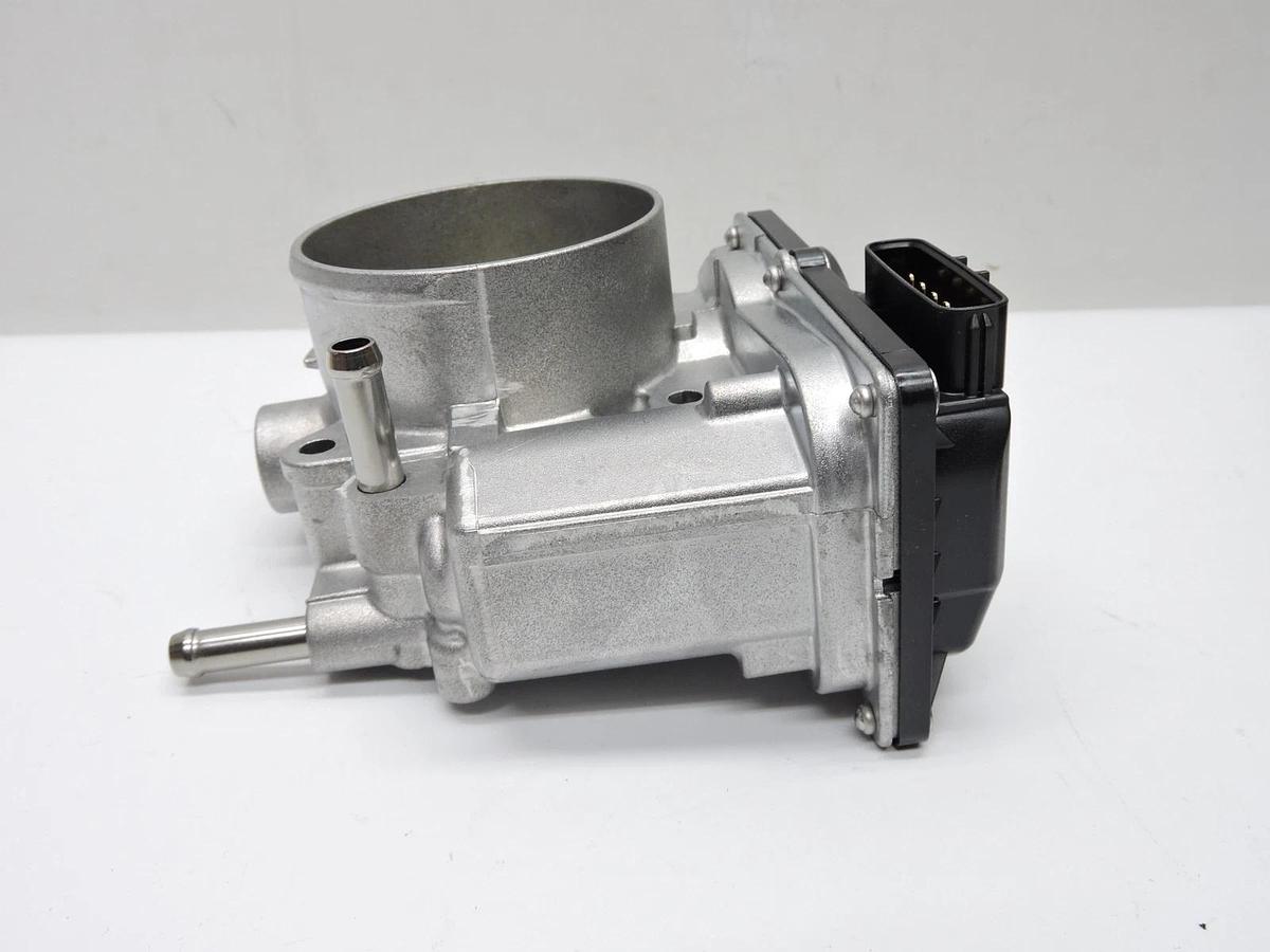 Standard Motor TechSmart Throttle Bodies S20137 for Toyota 4.0L - NOB NEW!