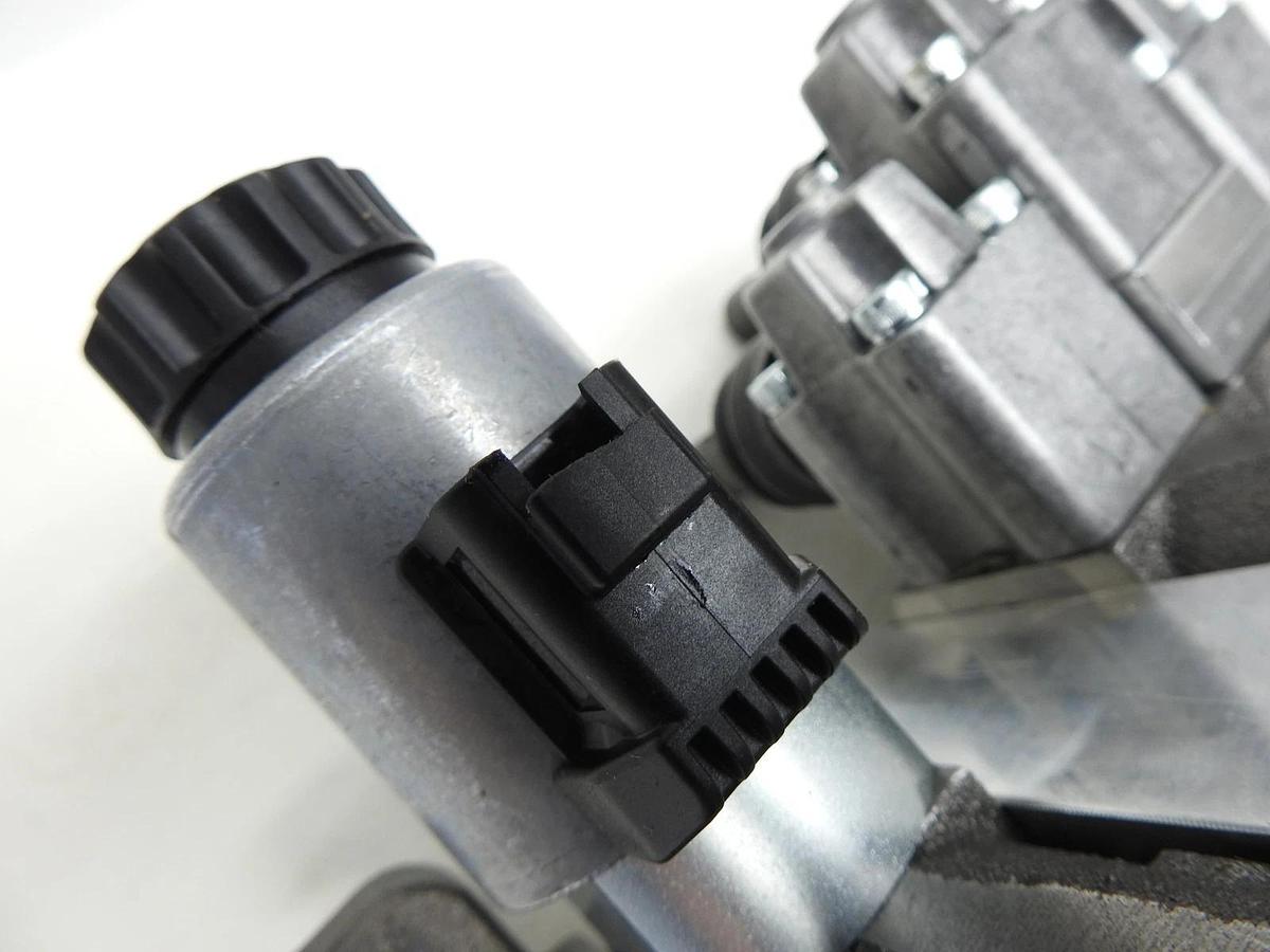 Hydac RS164 Mobile Hydraulic Control Valve 2904330 (3625 PSI)