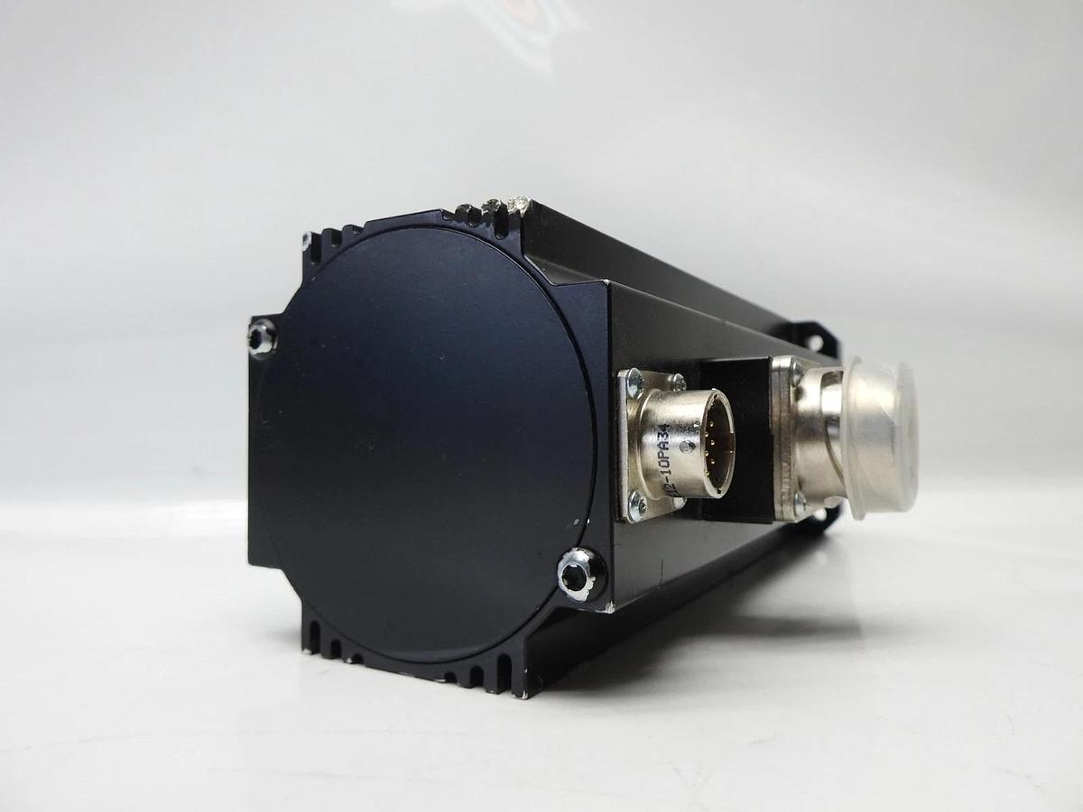 BAG BAC90L303RATS Servo Motor BAC90L30/3/RA/TS 29 AMP, 4.1 AMP 3000 N/MIN - NEW