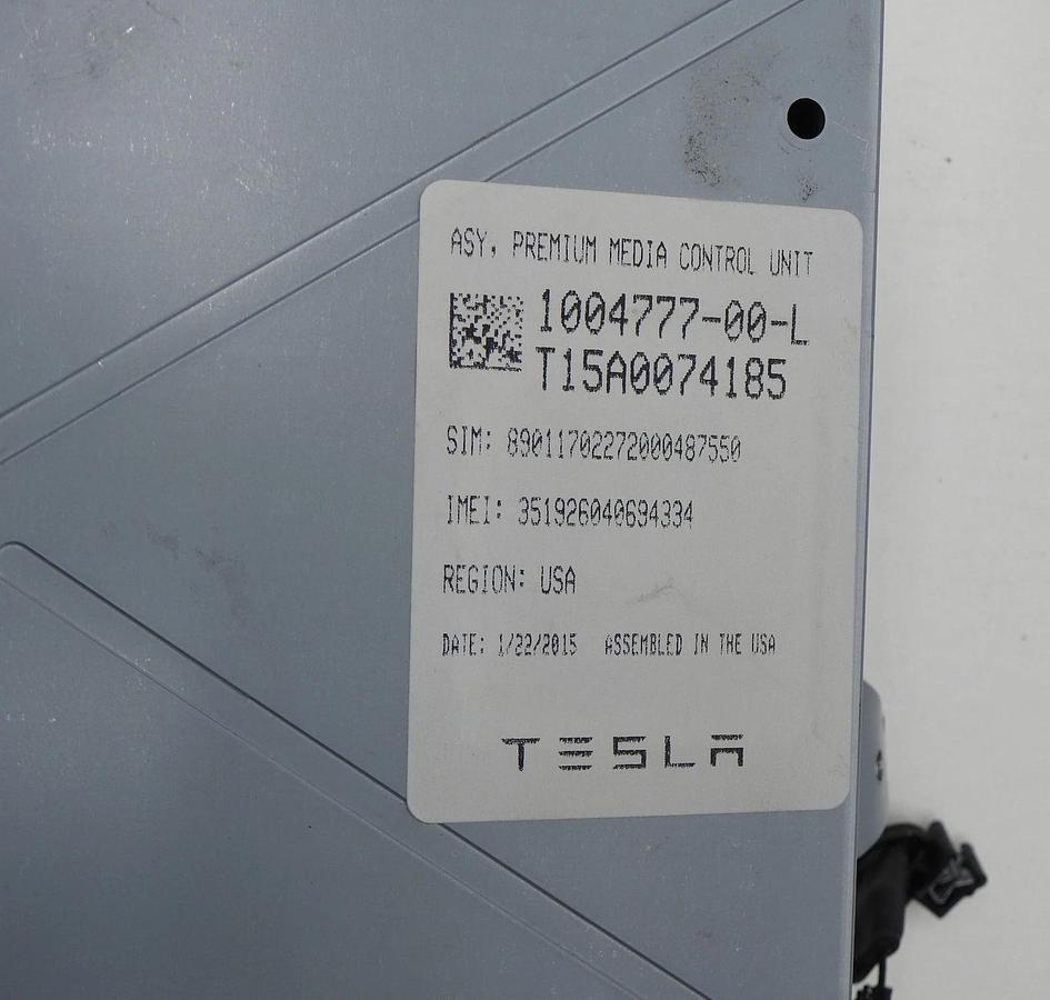 Tesla Model S 70d Media Touch Screen Control Unit Monitor 1004777-00-L ~UNTESTED
