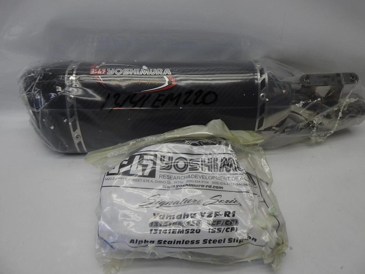 Yoshimura Alpha Signature Series Slip-On Exhaust SS/CF/CF 13141EM220 19-2292 NOB