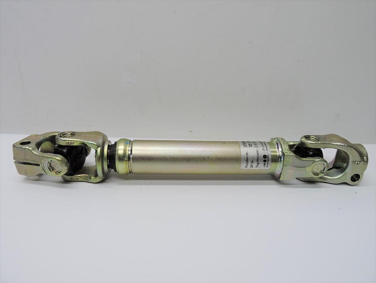 ZF Ball Universal Shaft Freightliner 7025-974-714, 10760931/3, 7025974714 - NEW!