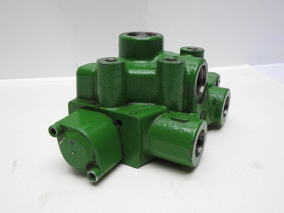 GENUINE John Deere SJ24786 Mid Mount Selective Control Valve - USED NICE