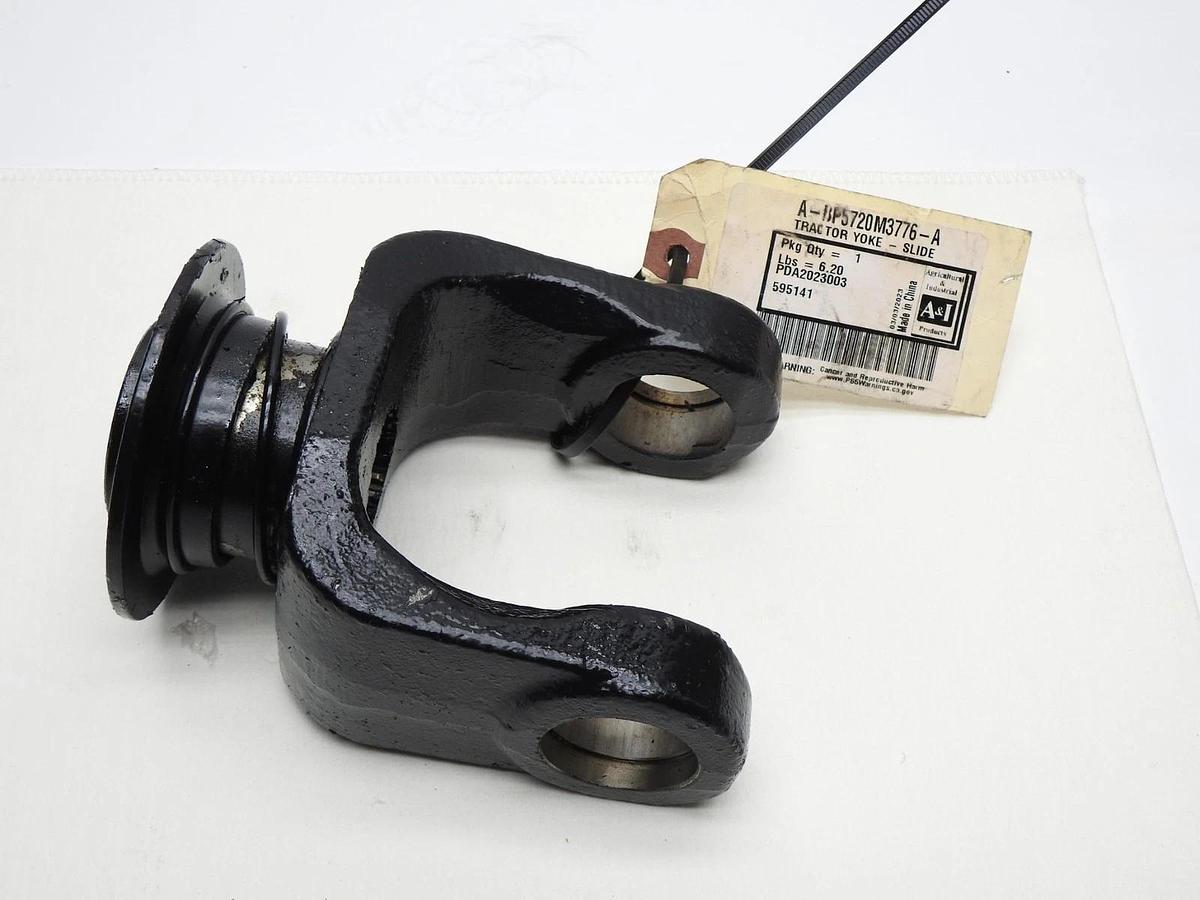 A&I Tractor Yoke, 1 3/8" Splined, 21 Spline, Slide Collar A-BP5720M3776-A NEW