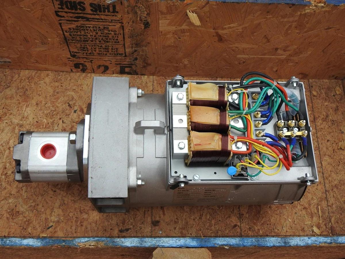 GENUINE Haulotte 4000003150 Generator Hyd-12Kw, 220V, 60Hz - NEW READ DESC