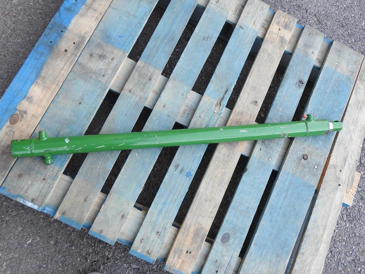 GENUINE John Deere AHC24304 Hydraulic Cylinder 7660, CS690, 7760, CP690