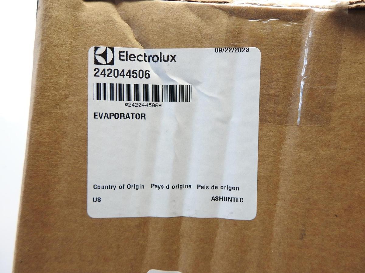 Genuine OEM Frigidaire 242044506 Refrigerator Evaporator & Defrost Heater - NEW