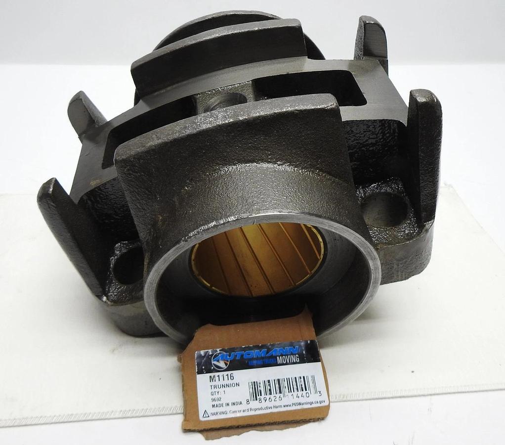 Automann M1116 Trunnion for Mack 3-1/2" x 4" - NEW
