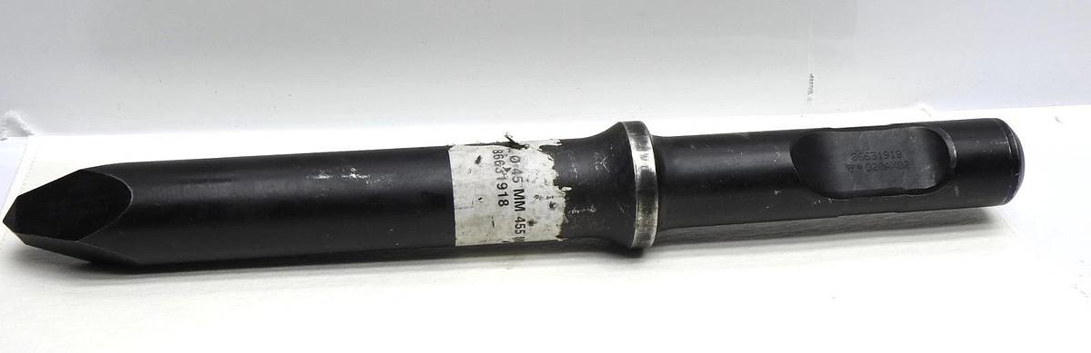 Bobcat 86631918 Nail Point Pyramidal point NEW