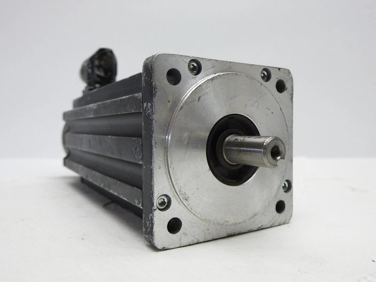 Allen Bradley VPL-B0753F-CJ14AS Servo Motor Low Inertia 480V AC VPL-B0753F