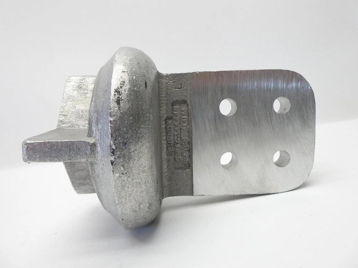 New Burndy SWAC-A-N Welded Terminal Connetors 7.72 in Aluminum SWAC24A44N