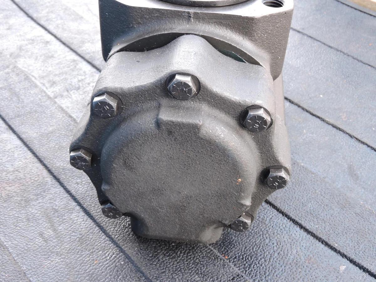 Permco PT6CCM Series Hydraulic Vane Double Pump PT6CCM-B31-B06-5R00-D1-00 - NEW!