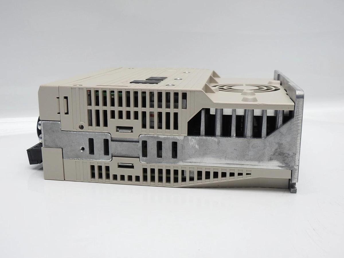 AMAT 0190-39409 Yaskawa SGDV-5R5A11AY836AA ServoPack Servo Drive For M1 NEW READ