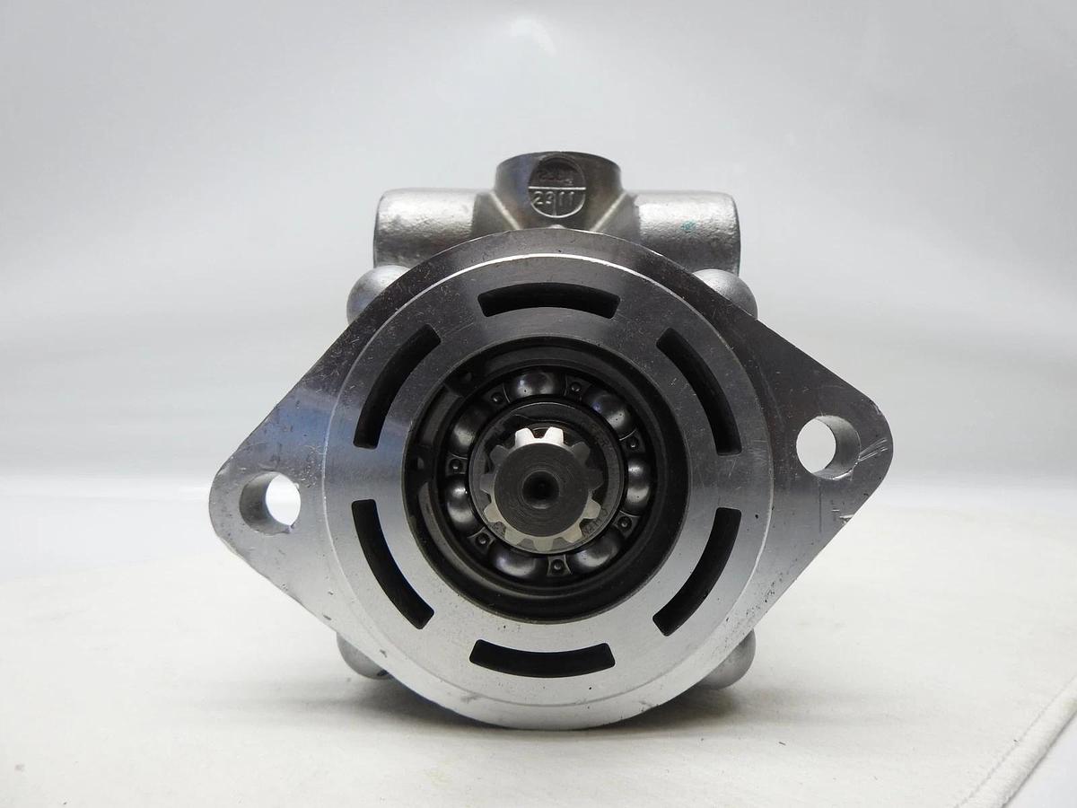 TRW Power Steering Pump PS362815R10201 PS3628-15R102 - USED NICE