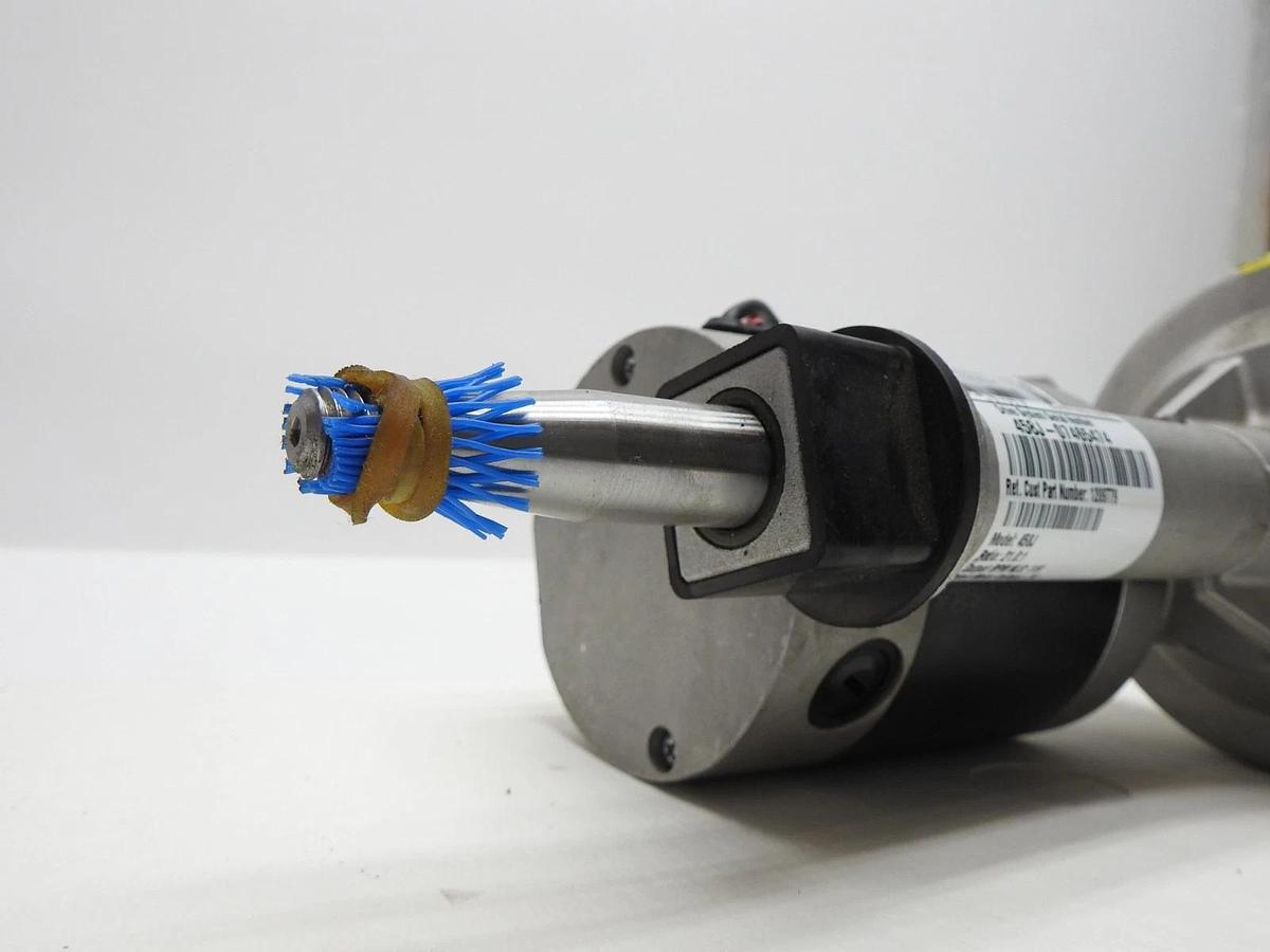 OEM Tennant 1209779 24V Transaxle Motor for Walk Behind Scrubber 24 VDC 458J NEW