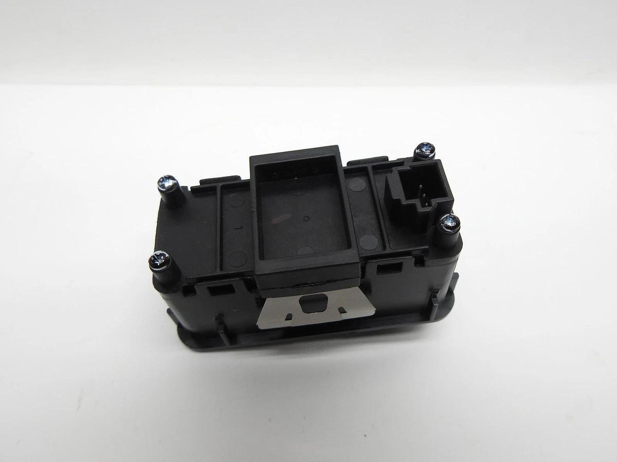 GENUINE PETERBILT Q27-6016-004 MIRROR CONTROL SWITCH HEAT ONLY - NEW OEM!