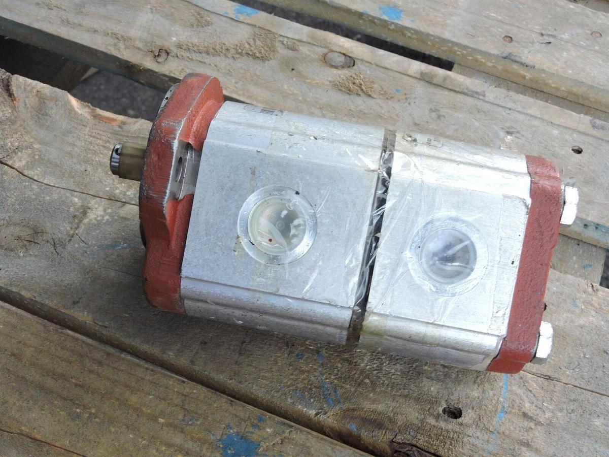 SALAMI S.p.A 2PE Series Aluminum Gear Pumps 612035432 + 612034562 - NOB NEW!