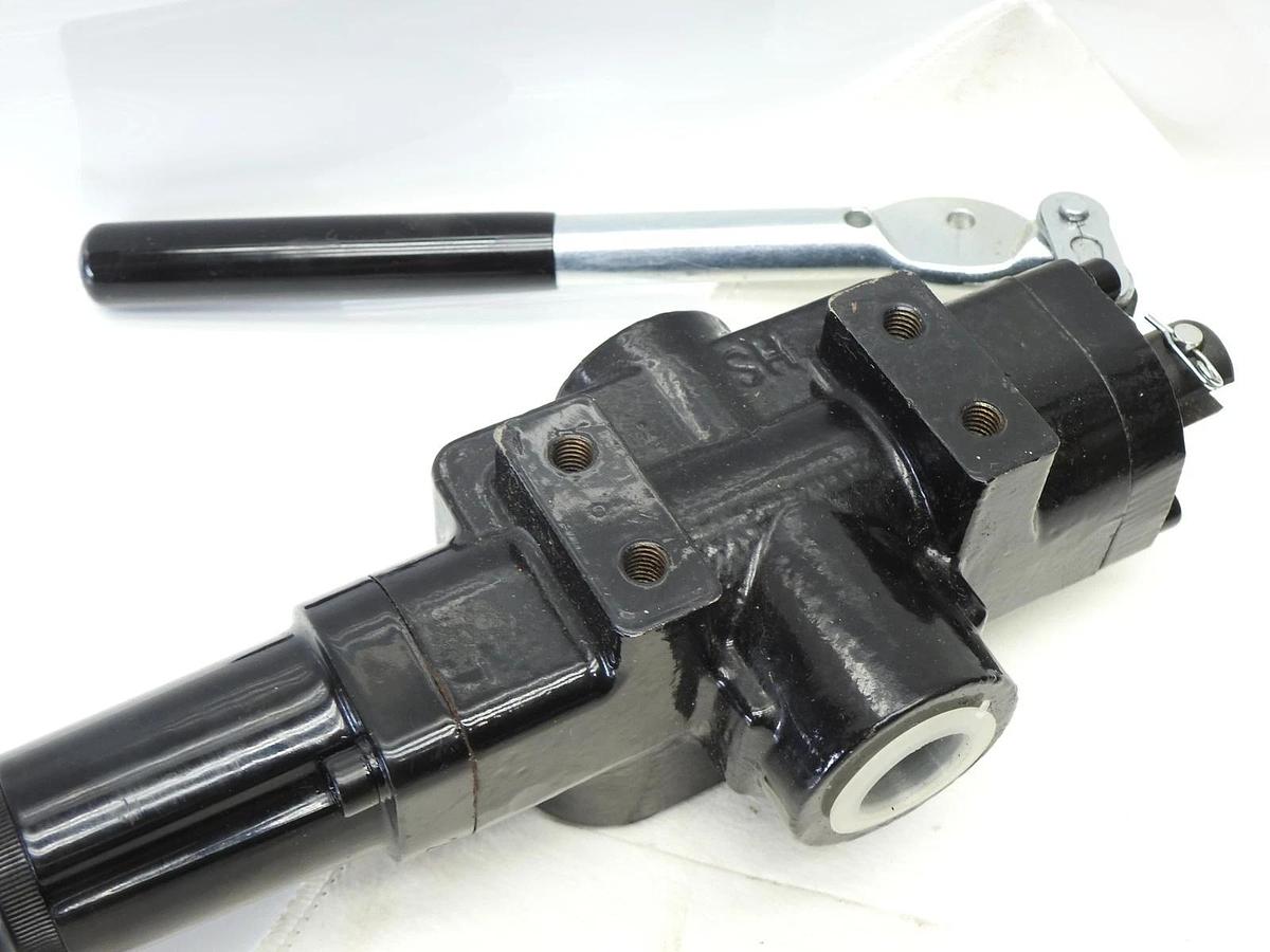 Log Splitter Control Valve Compatible with LS27 LS27T LS33T 522LS 831LS NOB NEW