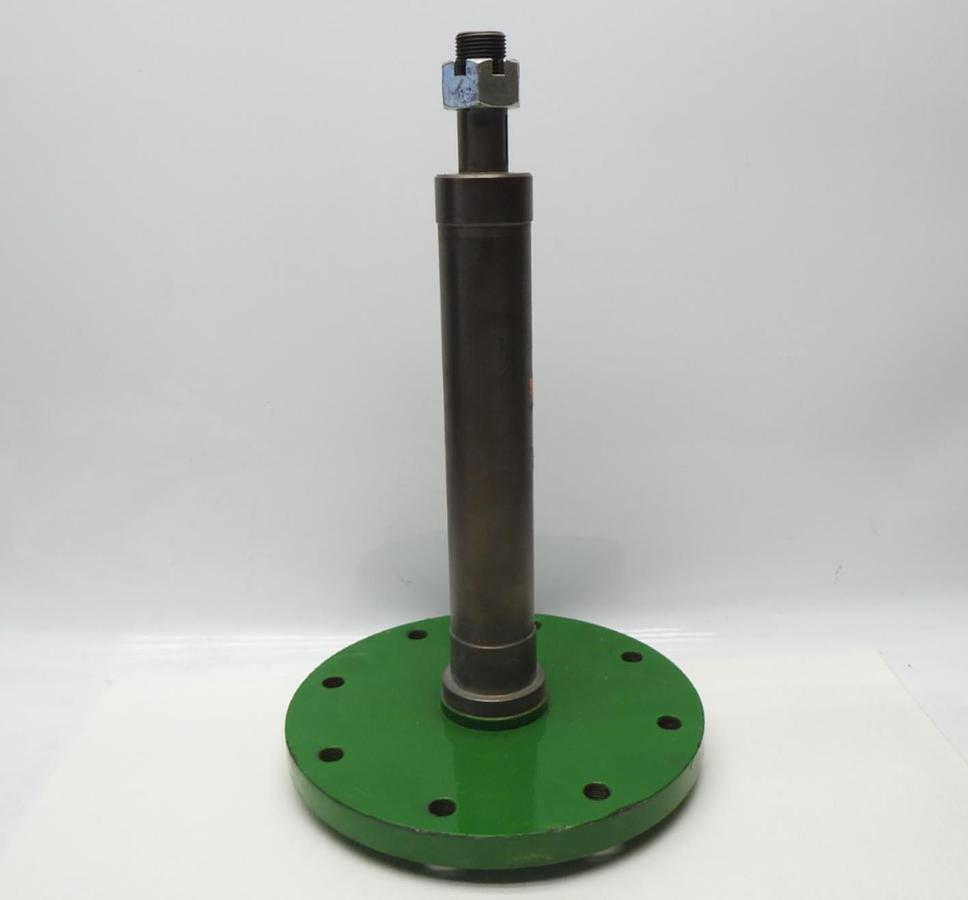 John Deere 8 Bolt Spindle w/ Shaft GENUINE NOB NEW