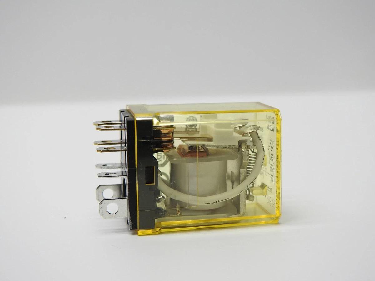 IDEC RH2B-U AC24V Relay HRY27 o - NEW