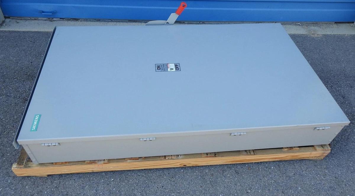Siemens HF328NR Heavy Duty 1200A 240V AC 3P4W Disconnect Switch - BULK NEW!