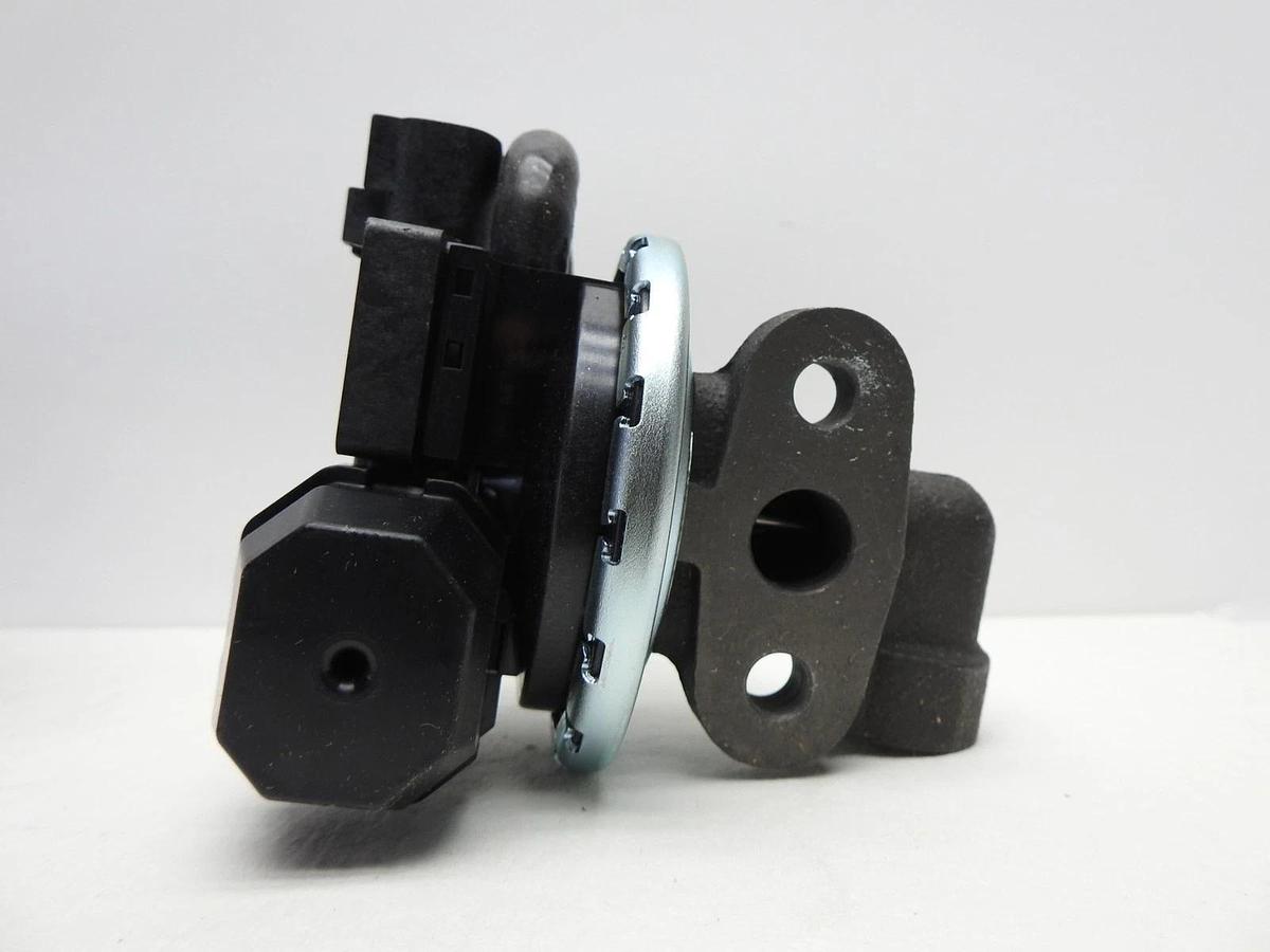 NAPA 2-26714 Fuel EGR Valve Fits 2004 -2010 Ford Explorer, Mountaineer
