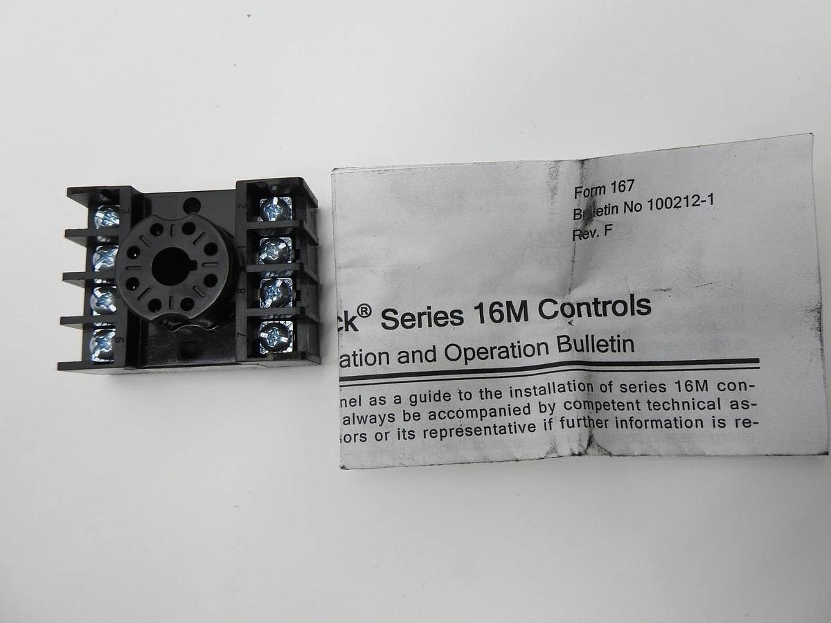 Warrick Controls 16MB1B0 Level Controller, Relay, 16M 8 Pin DIN Socket 120V NEW!