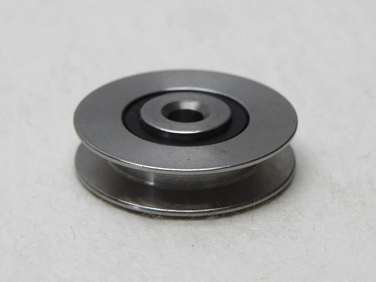 V-Groove Bearing Guide Roller Pulley Wheel 25.4mm OD x 7mm W x 3mm ID 688RS