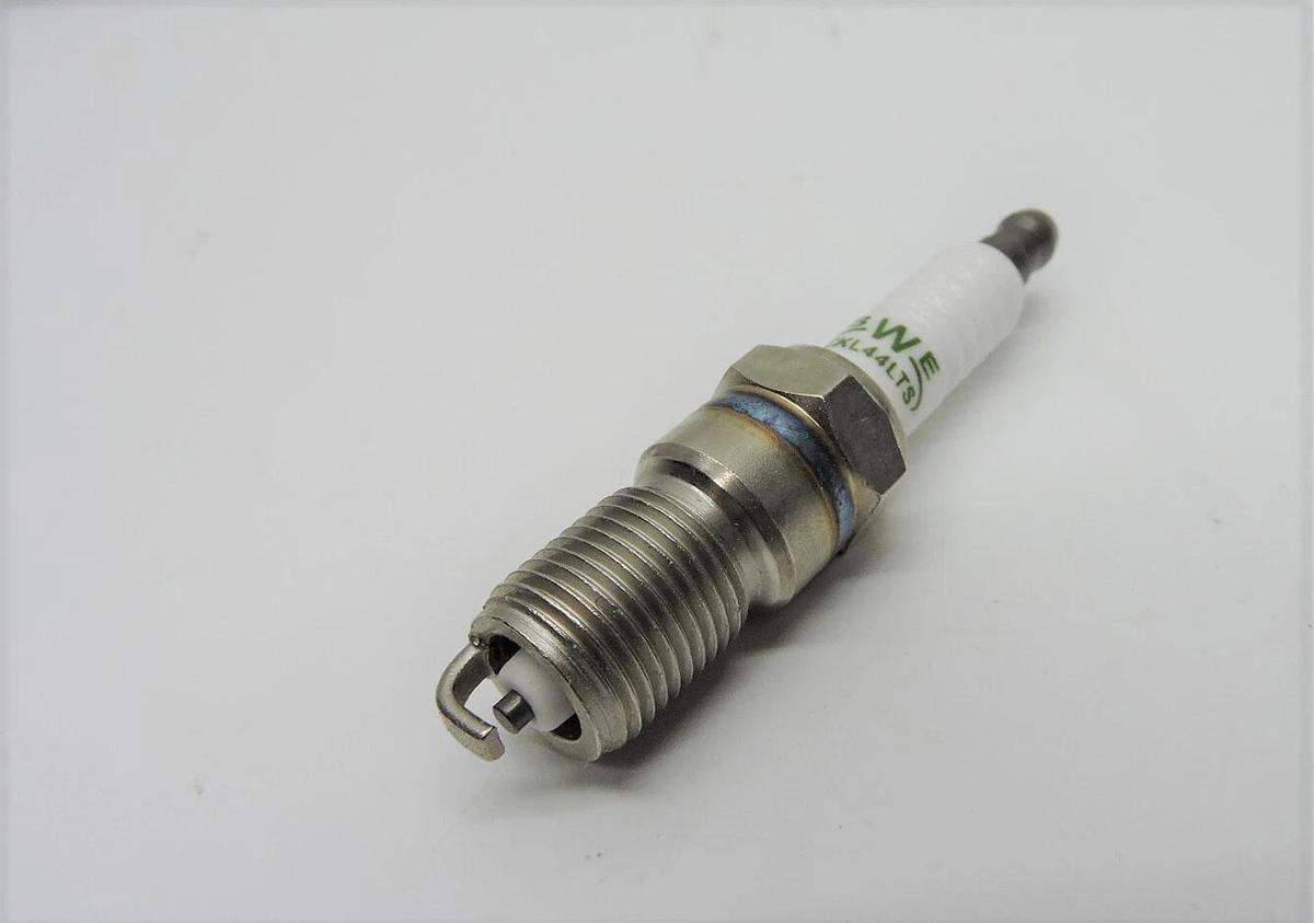 SWE CKL44LTS (4/PK) Spark Plugs - NEW