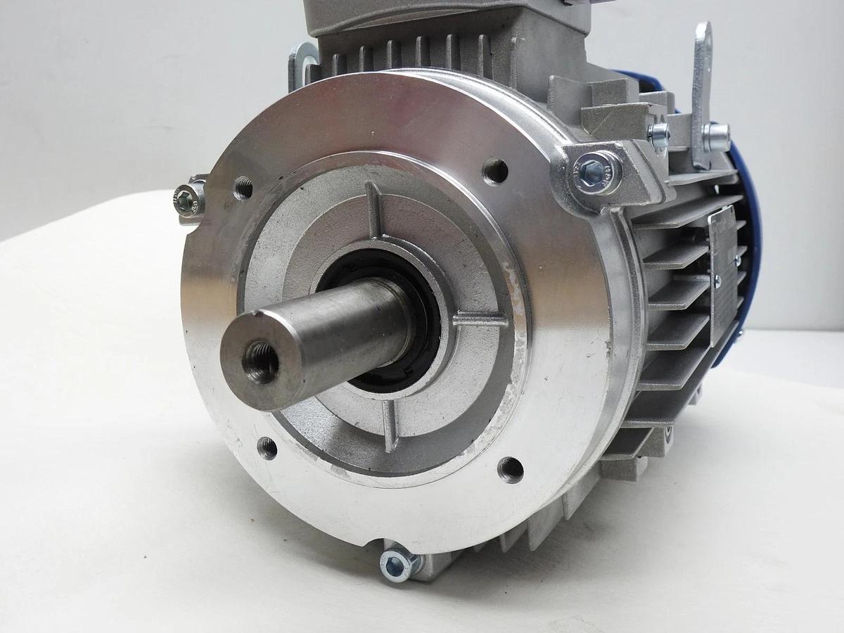 Motive 100LB-4 Electric Motor kW 3 3ph 400v 50hz - NOB NEW - READ DESC