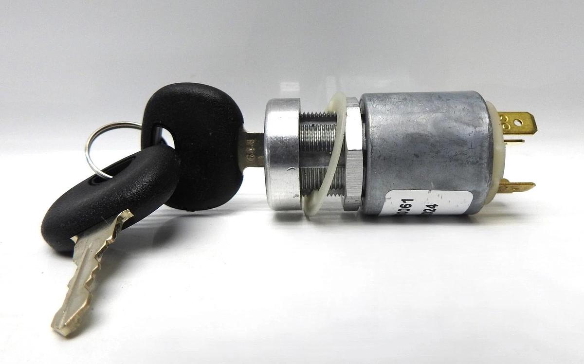 GENUINE Tennant 361076 Scrubber Key Switch Ignition replaces 99370 - OEM NEW!
