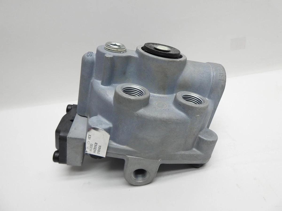 Genuine Haldex N4301CB Emergency Relay Valve, Replaces # KN30400 - OEM NEW!