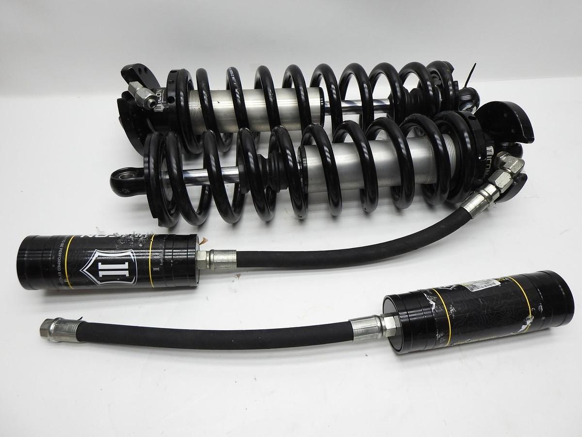 ICON 2.5 Remote Reservoir Coilover Shocks Pair 7 Bolt Flange 2.5" - NEW READ