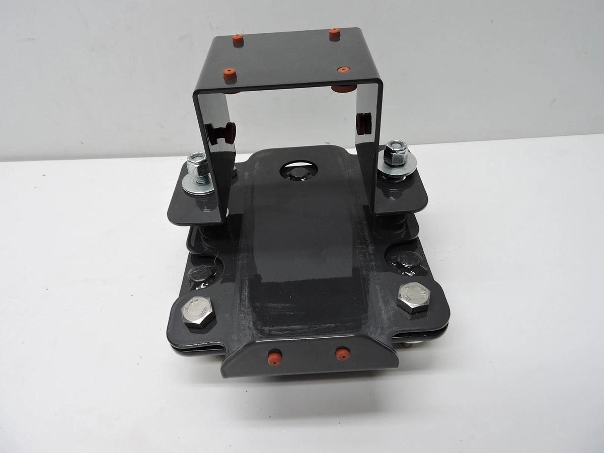 Bell and Gossett 568602040002, 5-686-02-040-002 BP400-040 w/ Bracket Xylem NEW