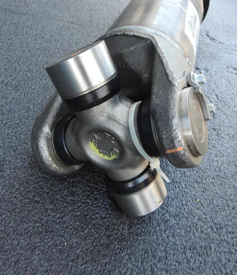 OEM Dana Spicer Driveshaft 170IA55001C-219M / 170IA55001C219M - NEW IN STOCK!