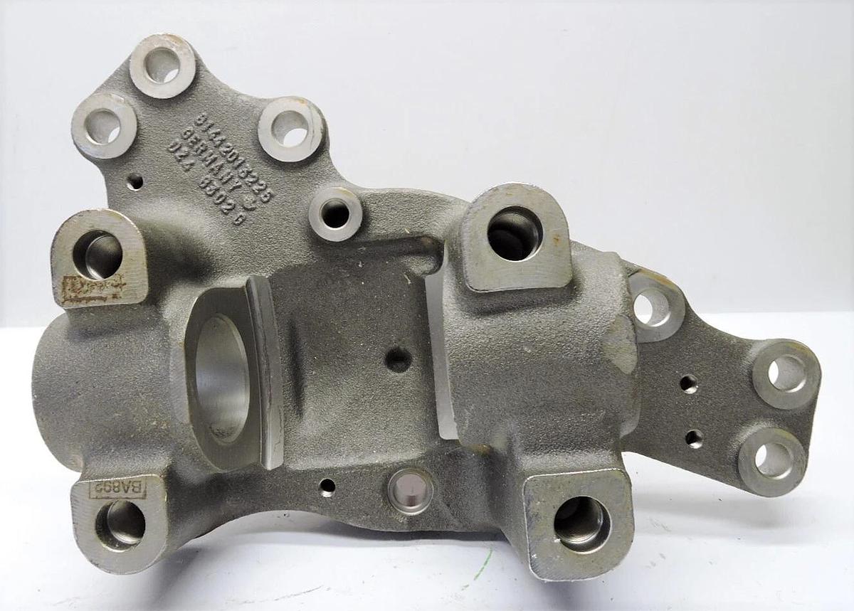 Man Spindle Knuckle 81442013225 D24 8302 Stub Axle - NEW!