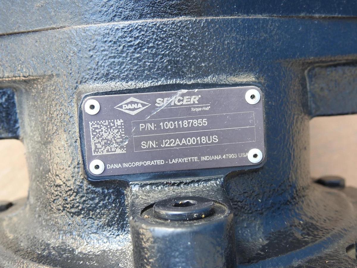 JLG 1001187855 Swing Motor Hub Assembly fits 600SC & 660SJC - NEW BROKEN GEAR -