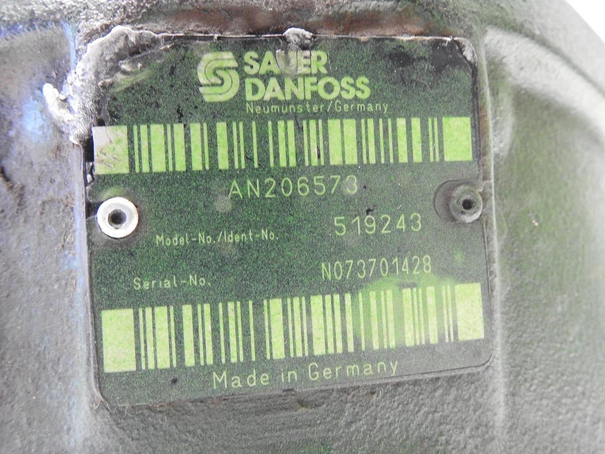 GENUINE John Deere AN206573 (Model 519243) Rear Hydraulic Motor for 4730 Sprayer