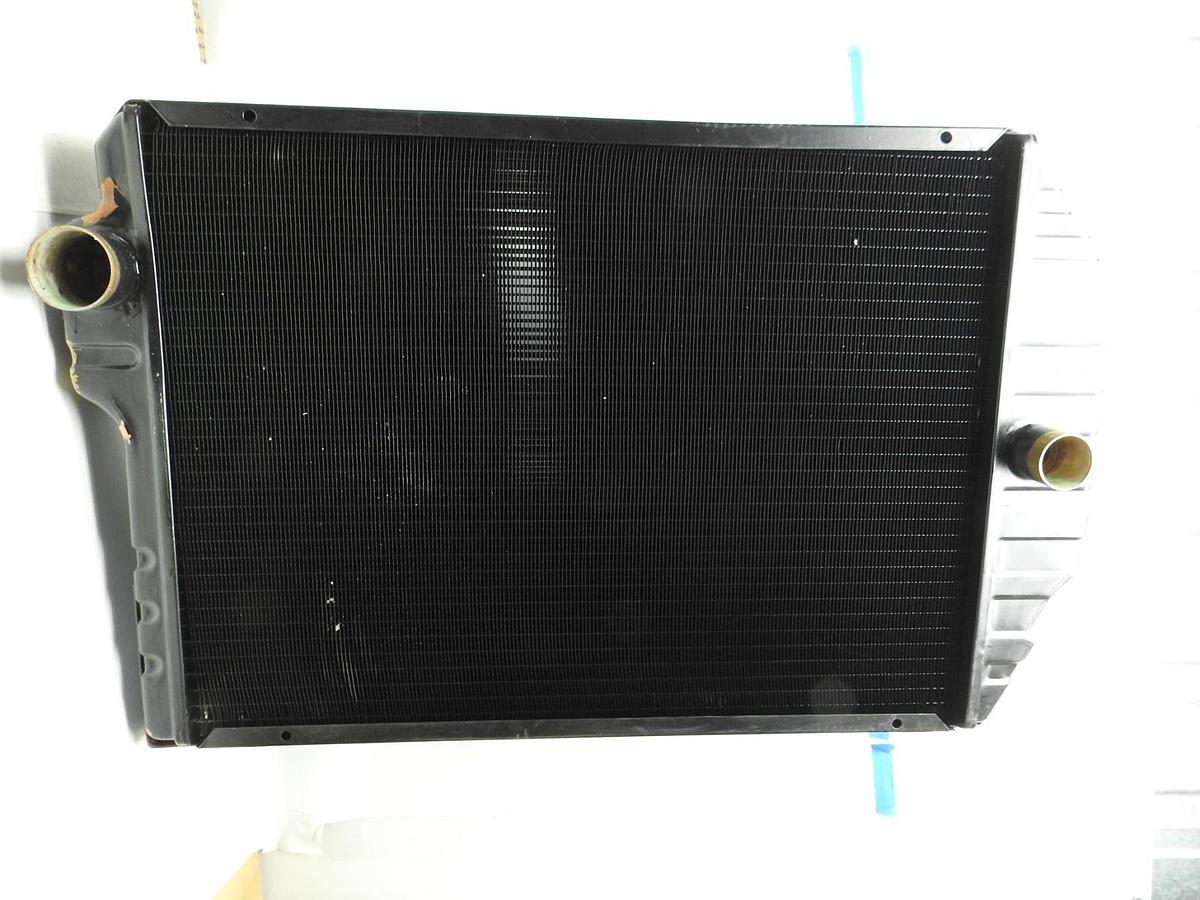 Northern 219569 Radiator John Deere 4050, 4055, 4250, 4255, 4455 RE38664 RE21893