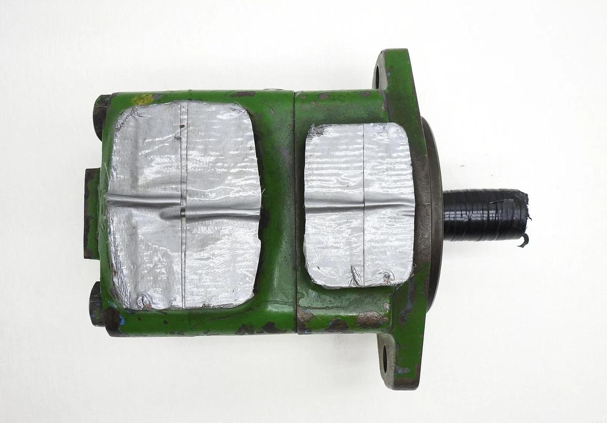 Genuine Vickers 35V 30A 1C J60 20 282 Hydraulic Vane Pump - USED WORKING PULL!
