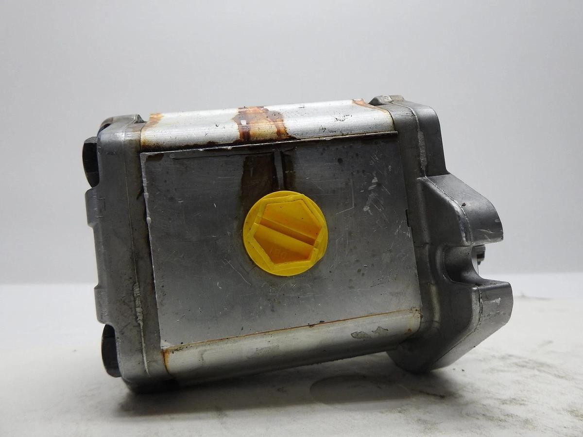 AGCO 4285179M1 Hydraulic Pump Danfoss 111.22.068.0C GR2 Fixed Displ GENUINE