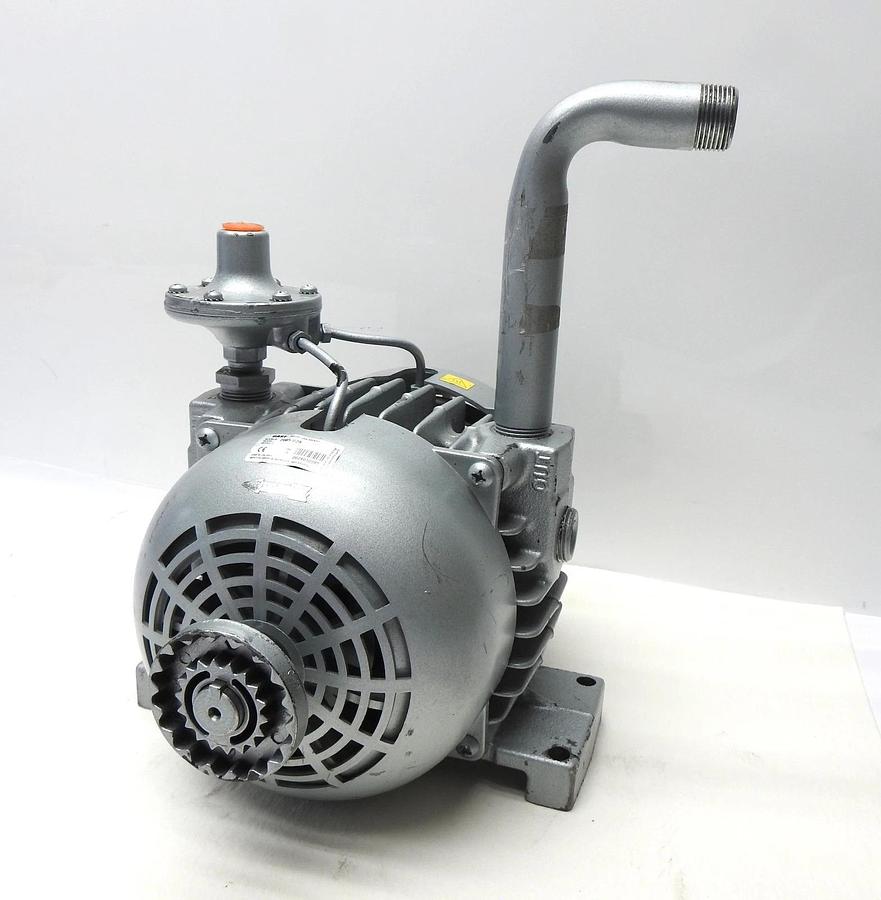GAST 2065-V2A Vacuum Pump - NEW READ DESC