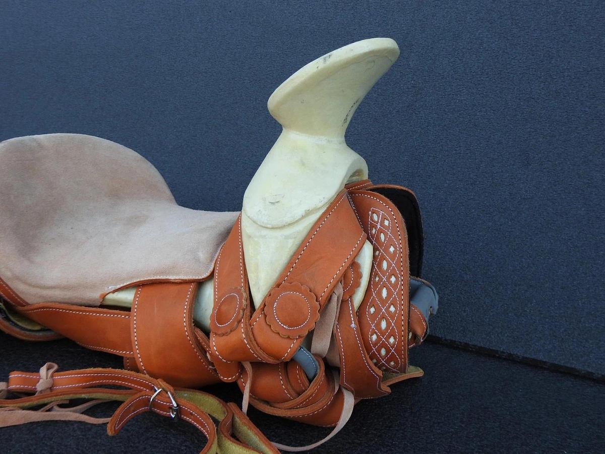 Mexican Charreria Riding Leather Saddle (Montura Charra) Mexican Horse Saddle