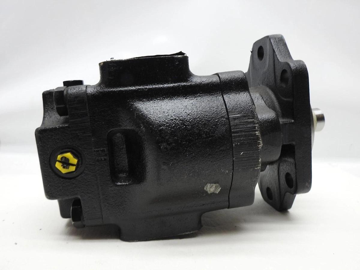 GENUINE Parker 7029212025 Hydraulic Motor P9J0429 (6 Bolt, Keyed Shaft) NEW!