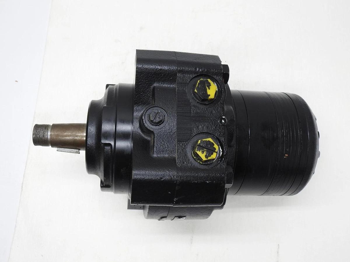 GENUINE John Deere AUC18549 Left Wheel Drive Motor Parker BG0280CS080AAVL BG0280